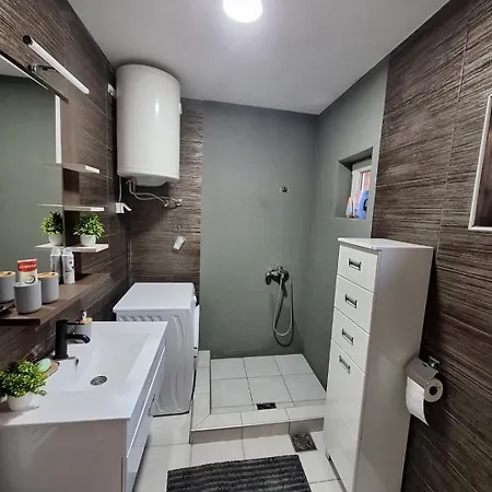 Hazelnut Apartment Novi Sad Exterior photo