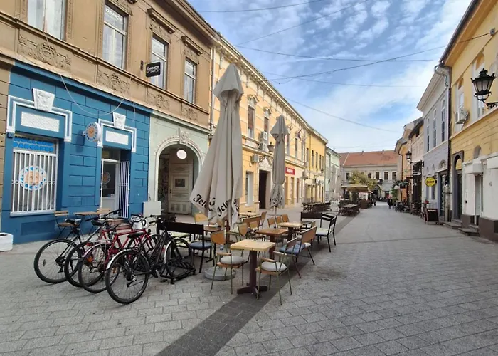 Hazelnut Apartment Novi Sad