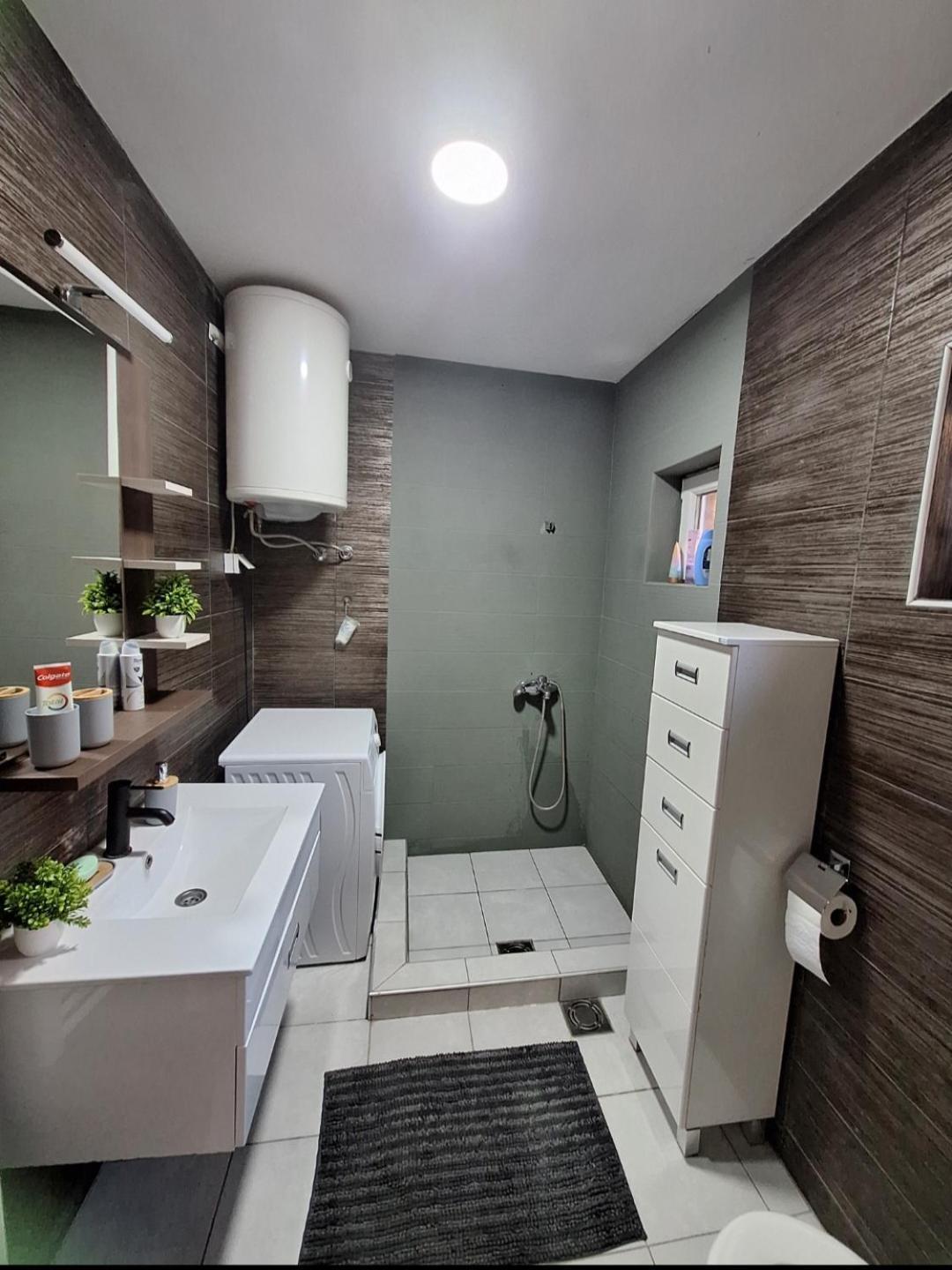 Apartment Hazelnut Novi Sad